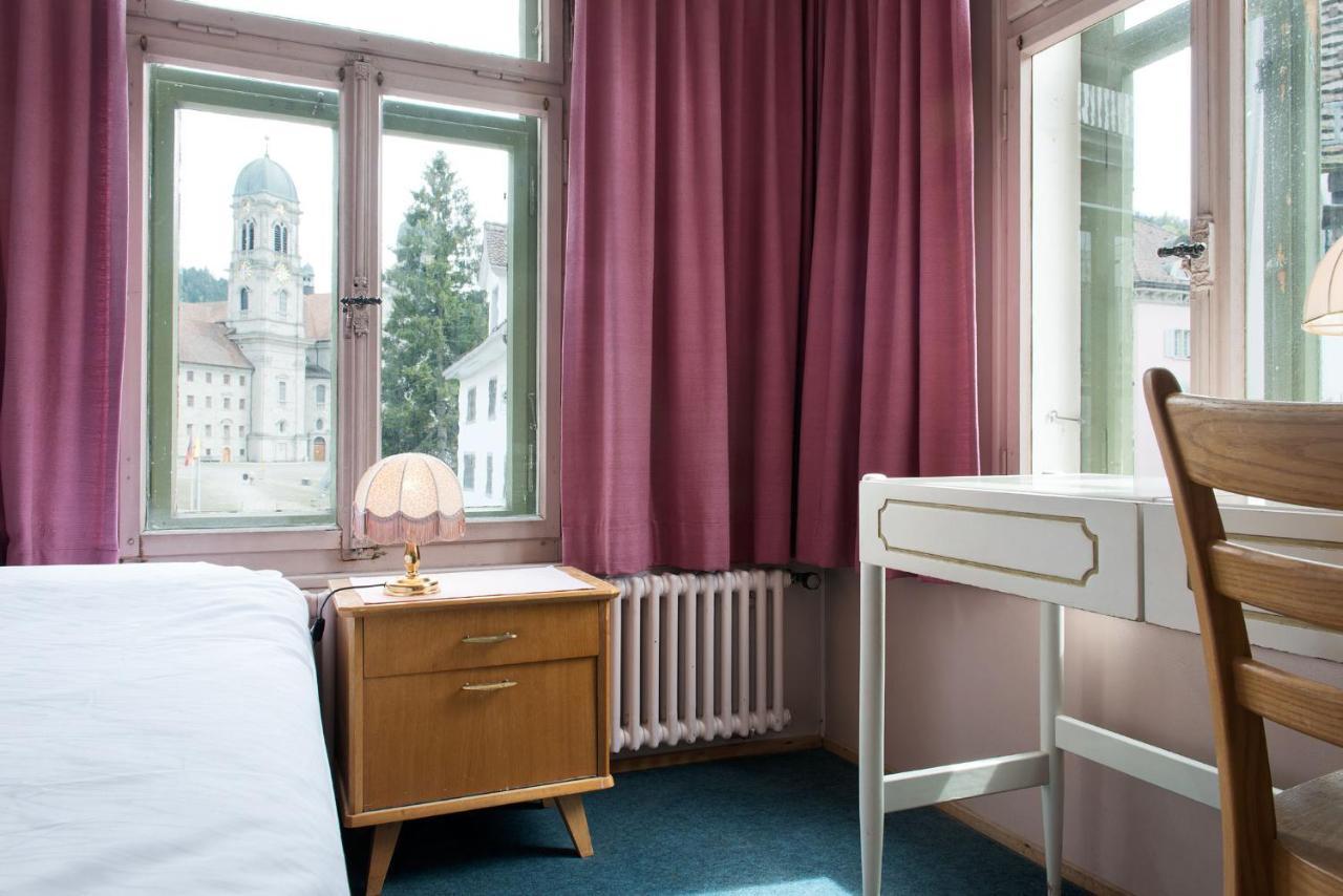 Kunsthotel Linde Garni Einsiedeln Exteriör bild